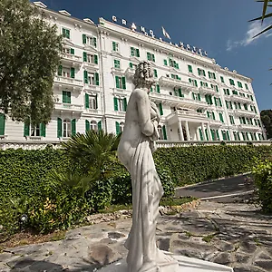 Hotel Grand & Des ****