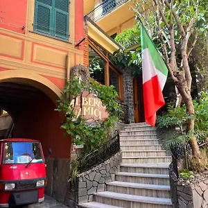 Hotel Degli Amici ***