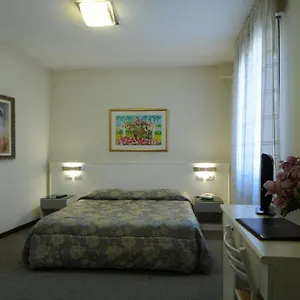 Cristallo Hotel